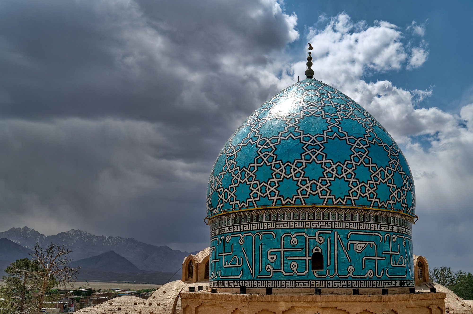 Islamic architecture and sacred light – where dreams are one-fortieth of prophecy