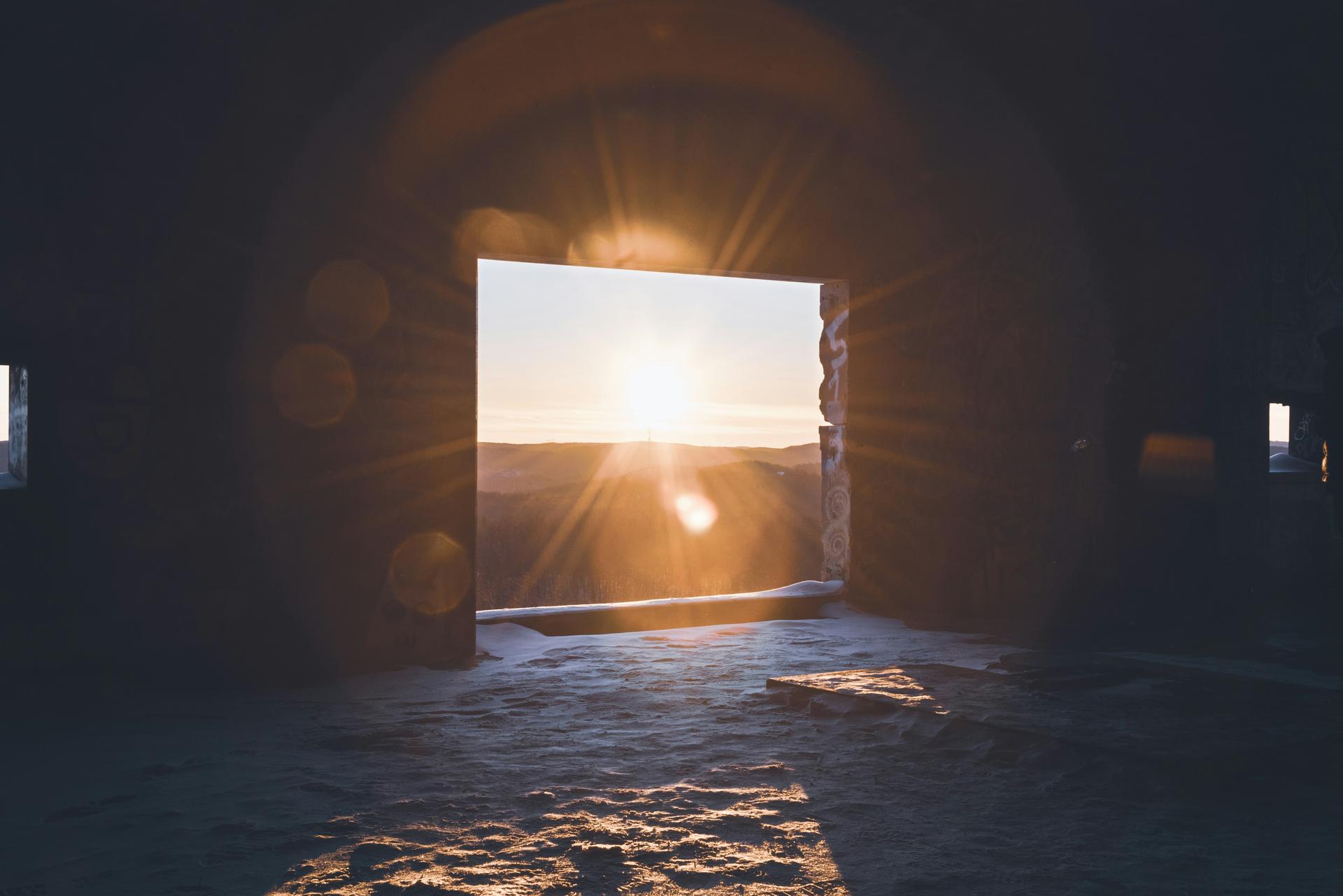 Symbolic doorway representing Jung's dream theory and the path to the unconscious